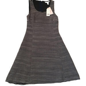 👗⚫️⚪️Banana Republic Black/white Size 0P petite Dress Striped NWT MSRP $130.00